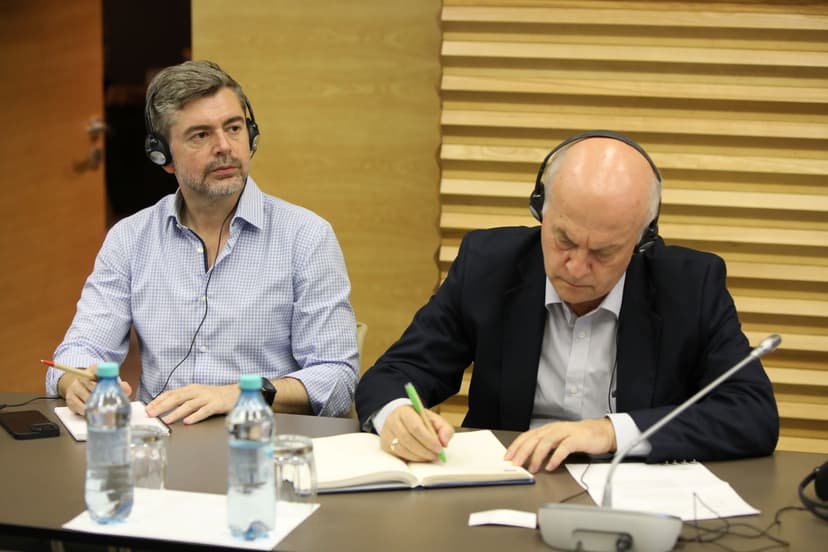 Click to enlarge image foto site comunicat 3.jpg