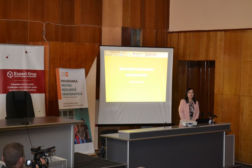 Click to enlarge image DSC_2139.JPG