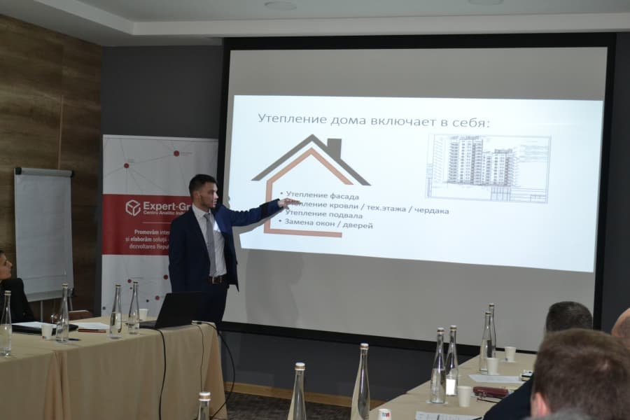 Aproximativ 40 de asociații de locatari din țară au fost instruite privind posibilitățile de obținere a finanțării în cadrul proiectului „Primele Rândunele”
