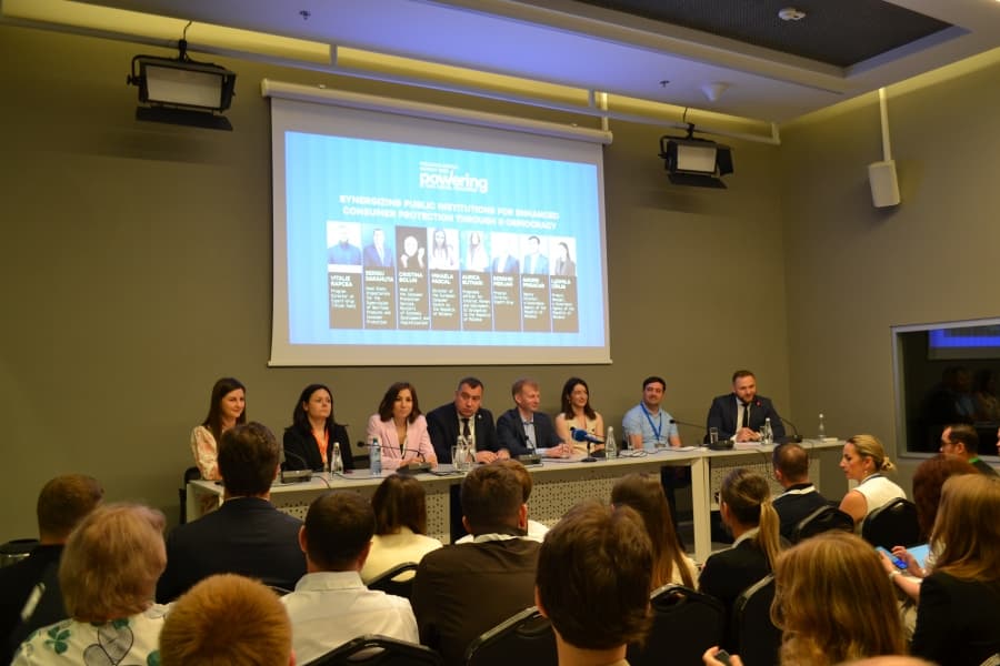 Protecția consumatorilor intră în era digitală: AGE și Expert-Grup au lansat în cadrul Moldova Digital Summit 2025 inițiativa comună pentru modernizarea și simplificarea procesului de petiționare pentru consumatori