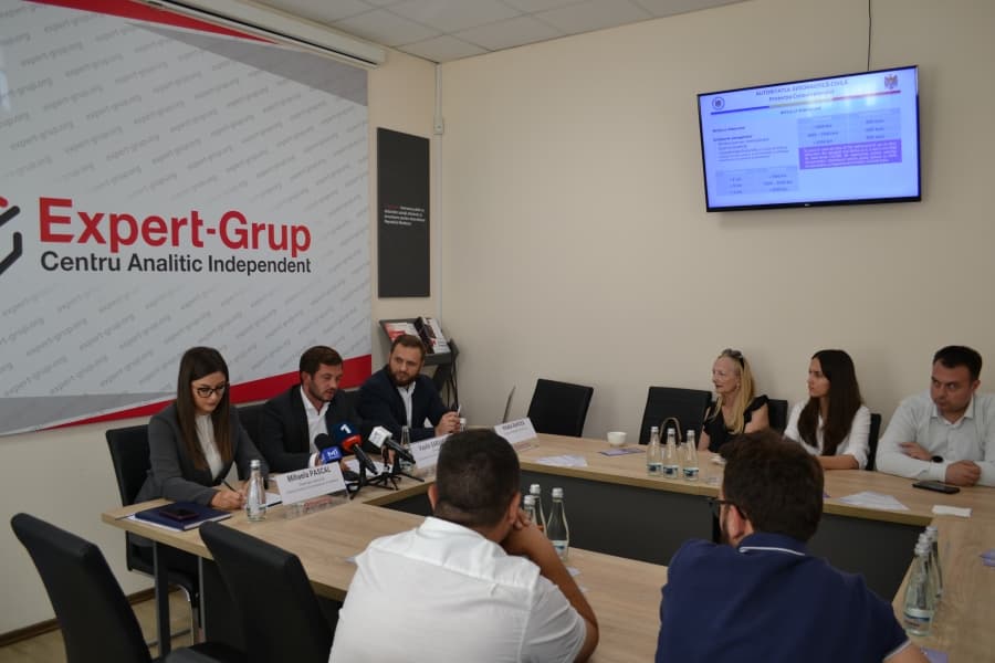 Zboruri întârziate, bagaje pierdute – ce drepturi au pasagerii? Club de presă cu Autoritatea Aeronautică Civilă și ECC Moldova