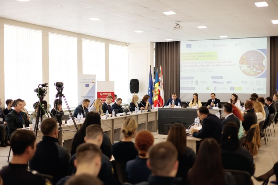 Specialiști din Republica Moldova și din străinătate discută la Chișinău despre reconfigurarea protecției consumatorilor în era digitală