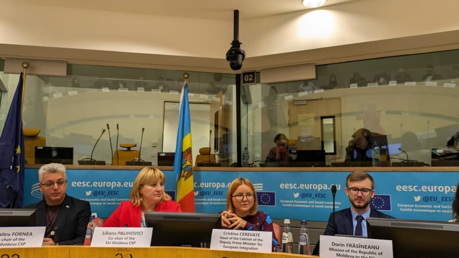 „Urmează o serie de acțiuni complexe pentru consolidarea coeziunii sociale în Republica Moldova și combaterii dezinformării în contextul aderării la Uniunea Europeană” a transmis Platforma Societății Civile UE – RM în cadrul celei de-a 14-a reuniune
